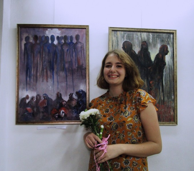 Различните млади: Моника Кънева ще покорява ценителите на изкуството в Англия