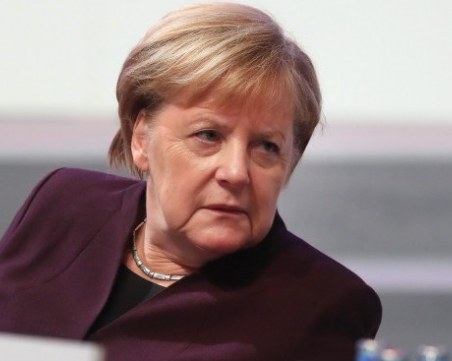 Меркел: Очакват ни много трудни месеци