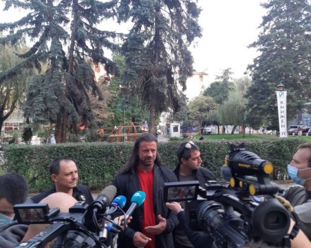 Подкрепа за служителите в затворените заведения искат от бранша