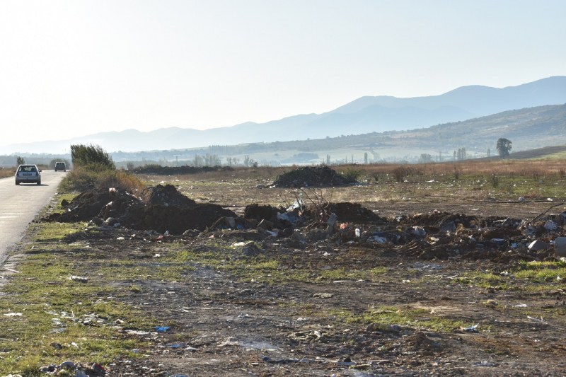 Почистиха голямо сметище край Асеновград