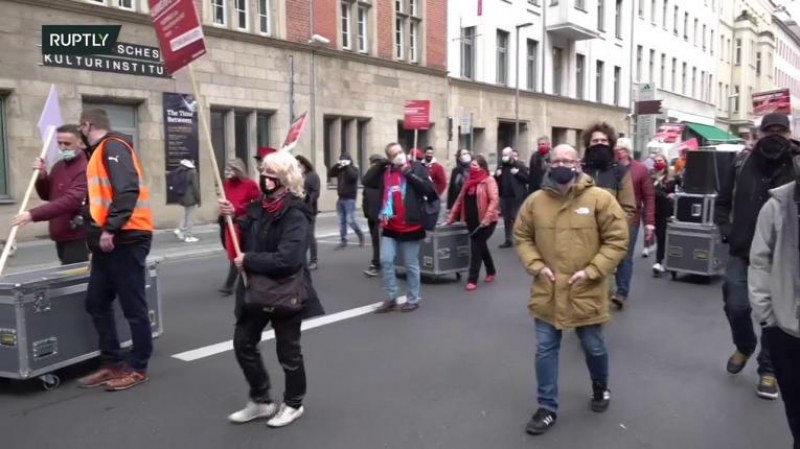 Продължават протестите заради ограничителните мерки в Берлин, протест и в Прага