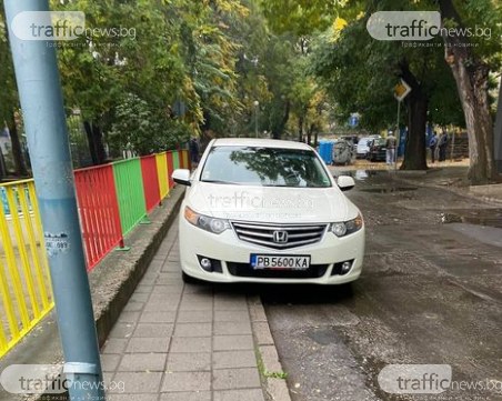 Въпрос с повишена трудност: Как да мине майка с количка?