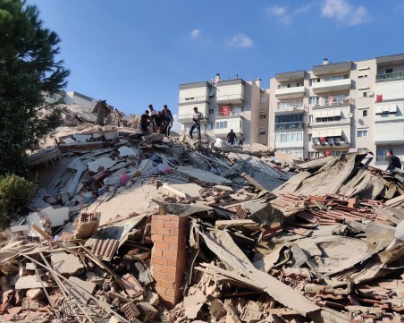 Шестима загинали и 120 ранени след земетресението в Егейско море