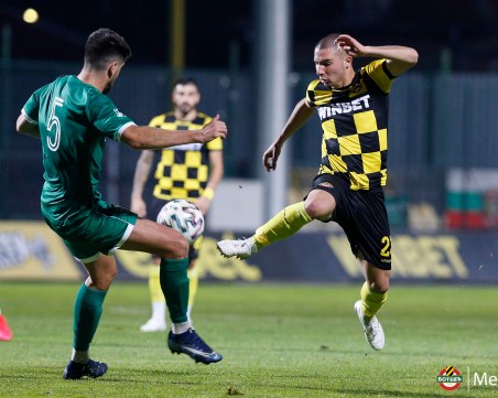 Официално: Отложиха Славия - Ботев