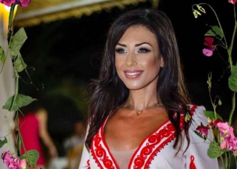 Пловдивчанка влиза в надпревара за короната Мисис България