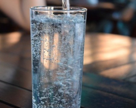 Водата в Брестовица е в норма, монтират филтър, спиращ частици от окислен манган