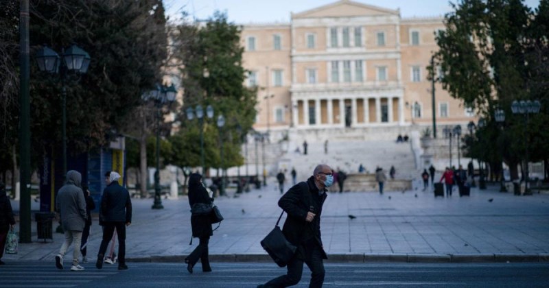 Затварят ресторанти, барове и кина в част от Гърция