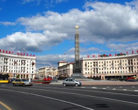 Беларус затвори частично границите си