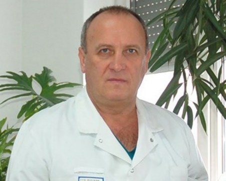 Проф. Темелков: Всички колеги са на ръба на психическите си възможности, кислородолечението е важен етап за битката с COVID-19