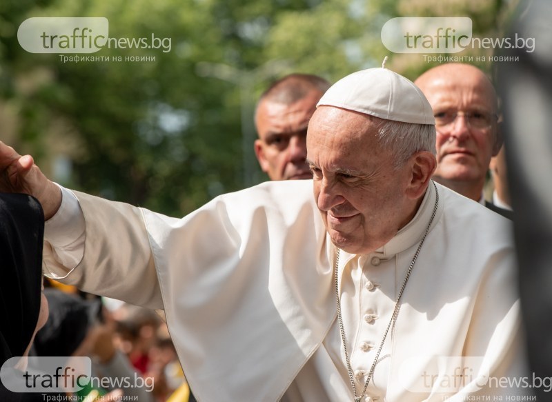 Папа Франциск призова за мир в Нагорни Карабах
