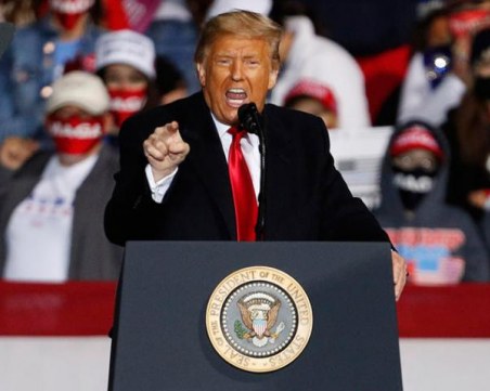 Тръмп отново със съмнения относно преброяването на бюлетините по пощата