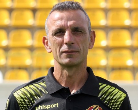 Треньорът на Ботев със съмнение за коронавирус