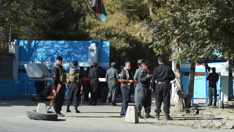 Най-малко 22 студенти убити при атака на университет в Афганистан