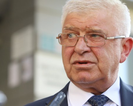 Ананиев не бил съгласен да се отпускат пари за всяко дете, парите можели да отидат за друго