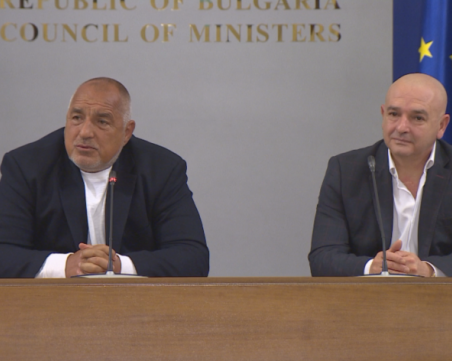 Премиерът скочи на Радев: Не приемам оценки от човек, който наруши препоръките на ген. Мутафчийски