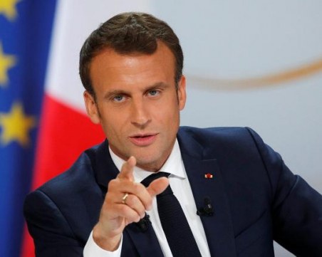 Макрон: Франция се бори с ислямския екстремизъм, а не с исляма