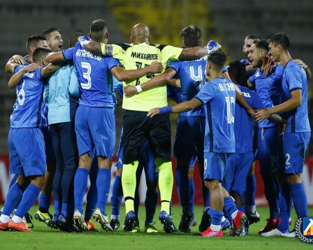 Левски - Локо под въпрос, още нови случаи на коронавирус при 