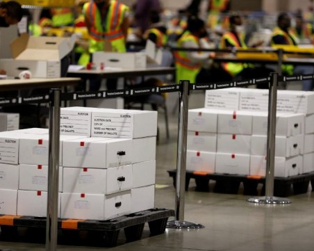 Съдът поряза Тръмп, отказа спиране на броенето във Филаделфия