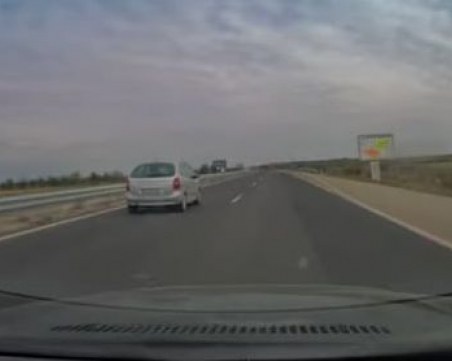 Да биеш спирачки на магистралата за наказание - пловдивчанин се размина на косъм от инцидент