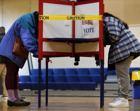 Избирателната комисия: Жалбите за фалшифициране на изборите не са обосновани