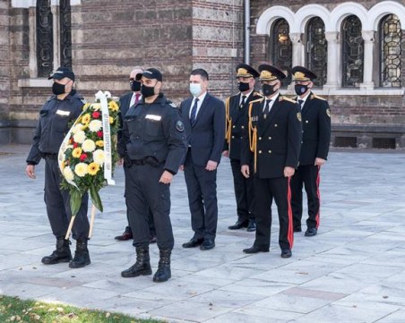 Ръководството на МВР почете паметта на загиналите български полицаи