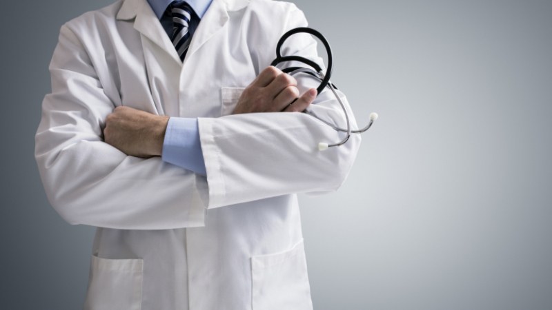 61-годишен лекар почина с коронавирус