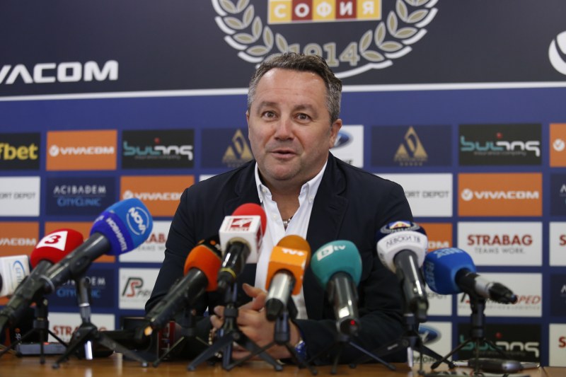 Левски официално обяви новия треньор
