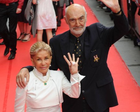 Вдовицата на Шон Конъри застрашена със затвор и огромна глоба