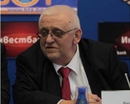 Почина главният редактор на в. 