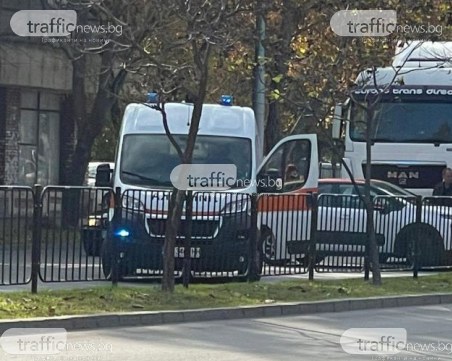 Катастрофа на пловдивски  булевард, линейка е на мястото