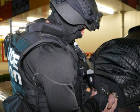 Спецакция и арести на граничен пункт 