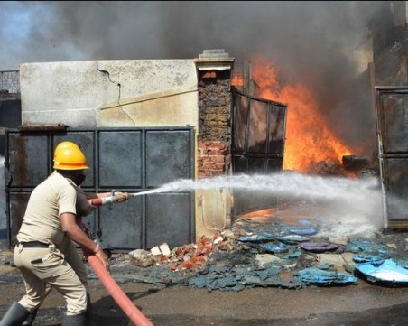 Взрив във фабрика в Китай, има загинали