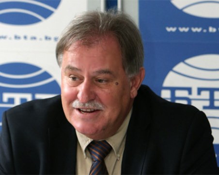 Почина генералният директор на БТА Максим Минчев