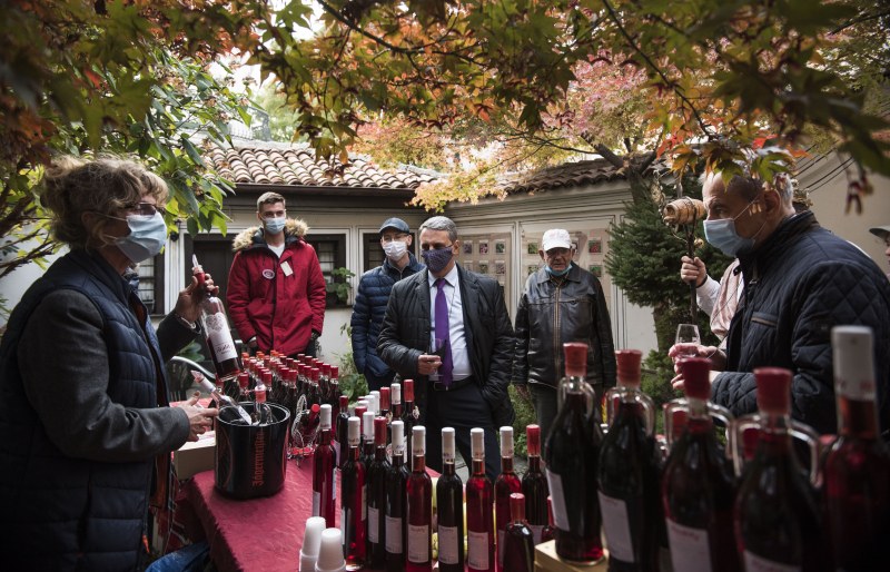Ето ги победителите от Дефилето на младото вино в Пловдив