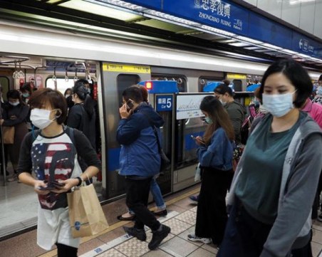 Една година от първия случай на коронавирус в света