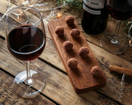 Как да съчетаем виното и шоколада по правилния начин за райска наслада