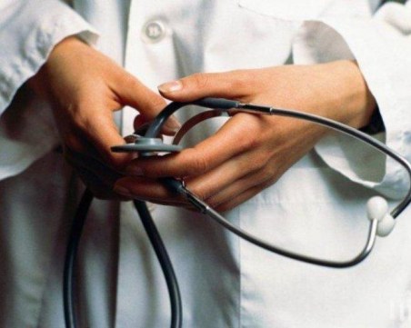 Пуснаха лекарски прегледи по телефона