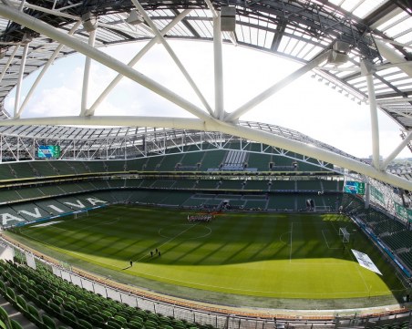 Вижте съставите на България и Ирландия