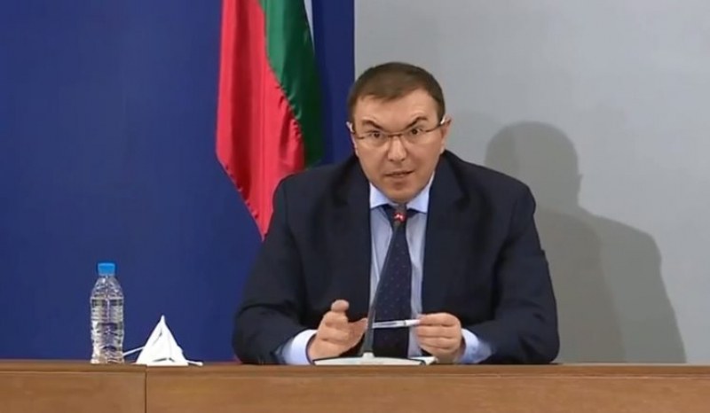 Министър Ангелов: Аз нося отговорност за системата, мога още днес да подам оставка