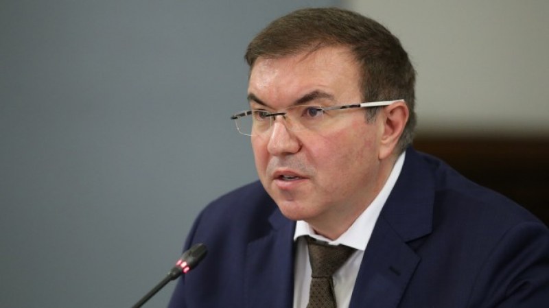 Министър Ангелов: Трабва да бъдат създадени стратегически държавни болници