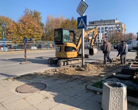 Четири повдигнати пешеходни пътеки изграждат в 