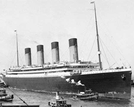 На този ден: Потъва братът на 