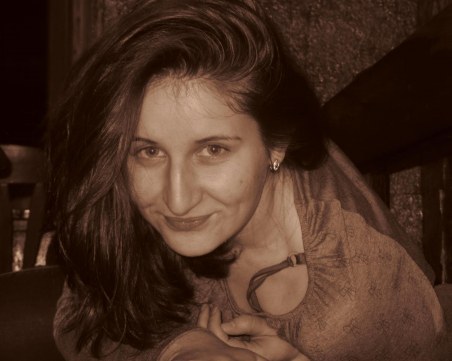 Изправят пред съда Кристина, която закла двете си деца! Ще я оставят ли в ареста?