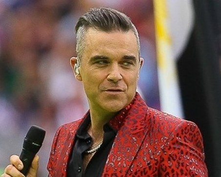 Роби Уилямс пуска коледна COVID-19 песен АУДИО