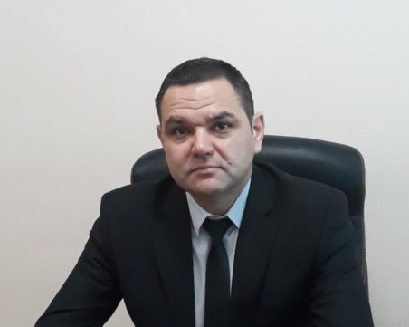 Директорът на болницата в Свищов е в тежко състояние, откараха го в София