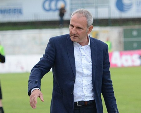 Треньор на елитен български тим почина от COVID-19