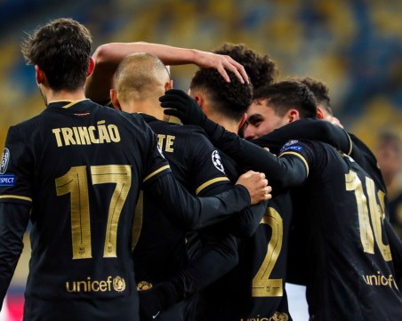 Четири отбора се класираха за елиминациите в Шампионската лига