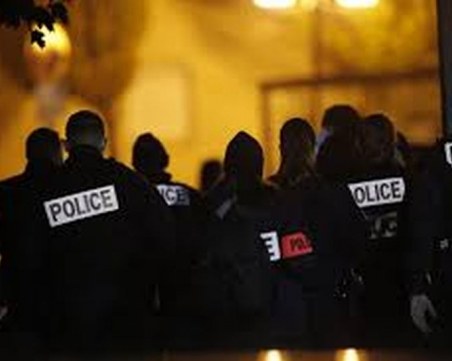 Отстраниха от работа френски полицаи след насилие срещу чернокож