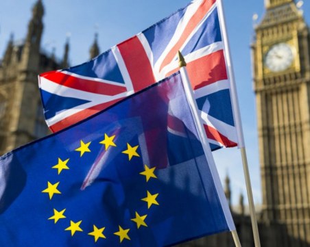 Подновиха преговорите за Брекзит в Лондон