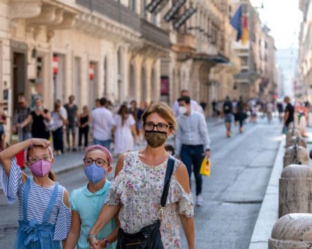 Над 72 000 нови случая в САЩ! Спад на заразените в Италия